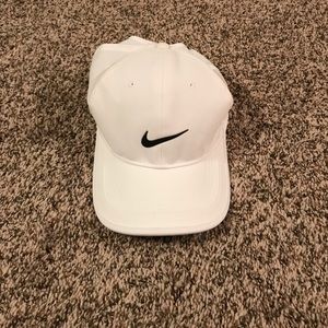 Nike RZN vapor golf hat