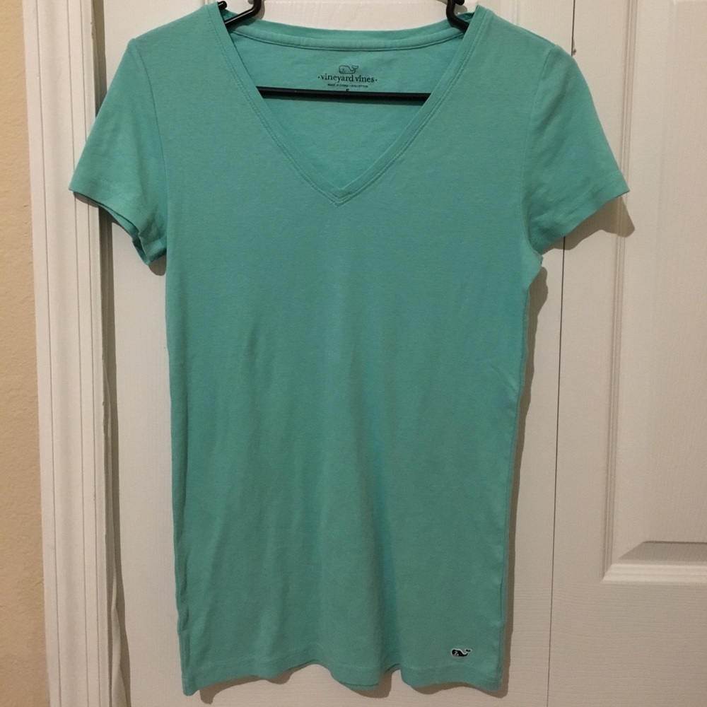 Vineyard Vines short sleeve team shirt