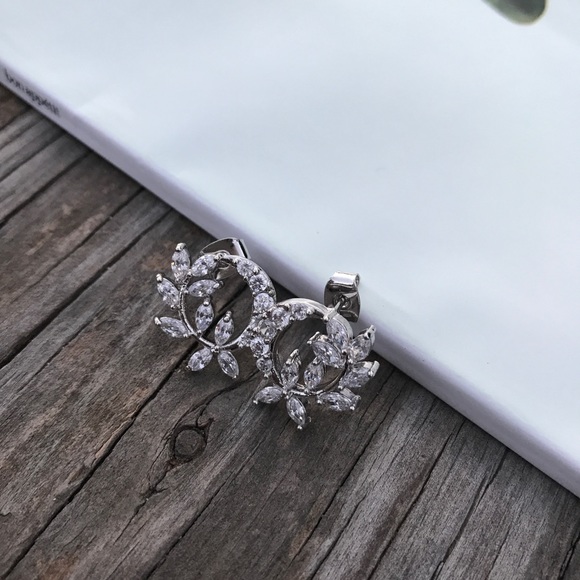 Silver CZ Earrings - Picture 2 of 3