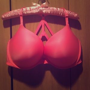 Victoria's Secret 38DD  pink push-up bra