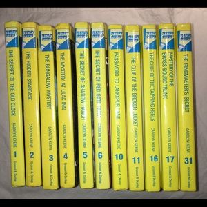 NANY DREW MYSTERY SET OF BOOKS