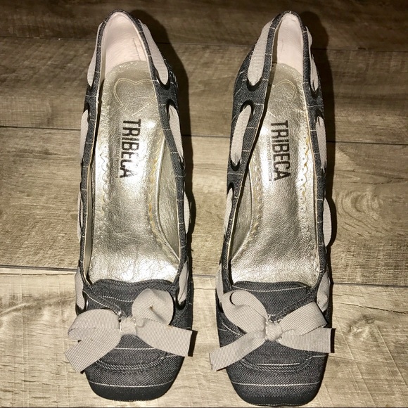🎀 TriBeCa by Kenneth Cole Ribbon Heels - Picture 2 of 4