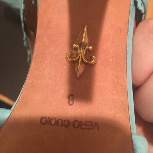 Pour la victore Heels! - Picture 4 of 6