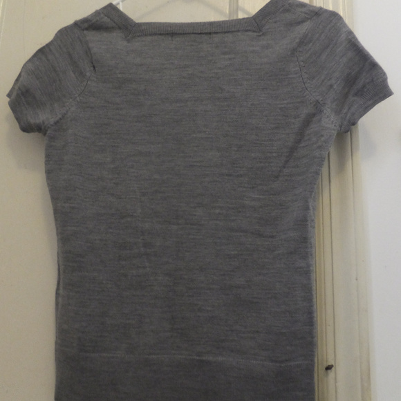 Gray Short Sleeve Knit Top - Picture 4 of 6