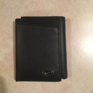 Nike Golf Leather Wallet