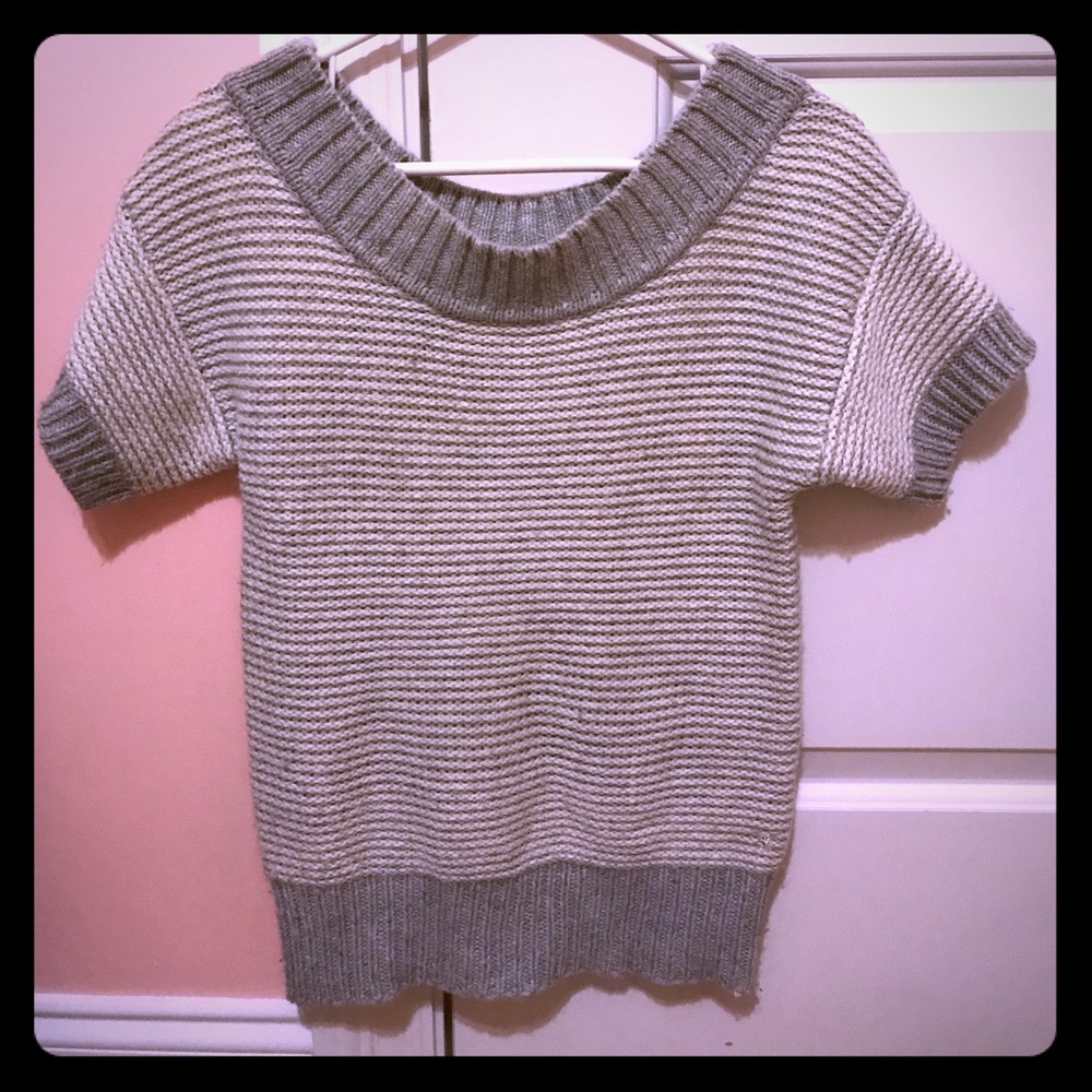 AE grey/white stripe sweater