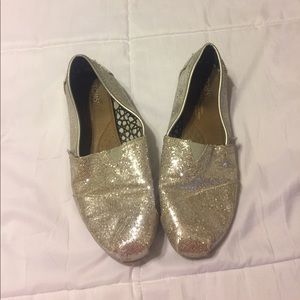Silver Glittery Toms