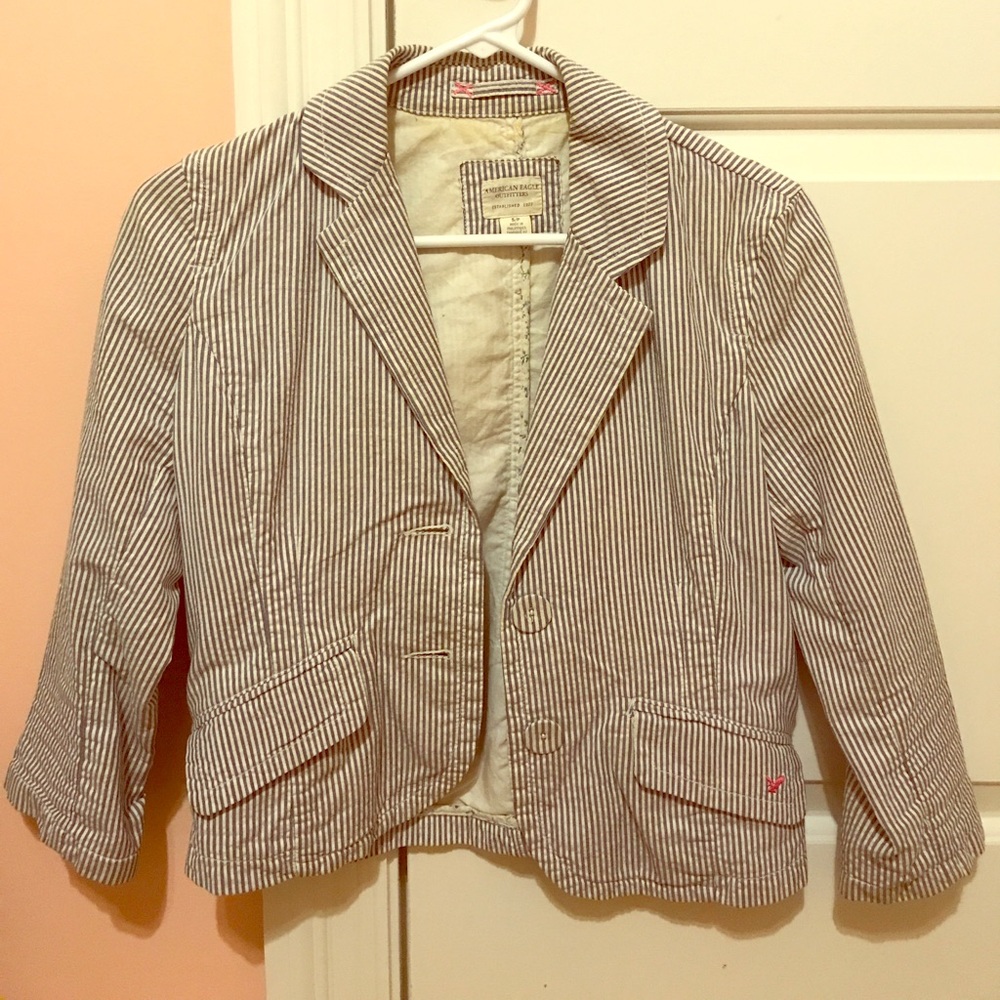 AE seersucker crop jacket