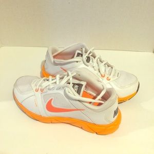 Women's Nike athletic training sneaker