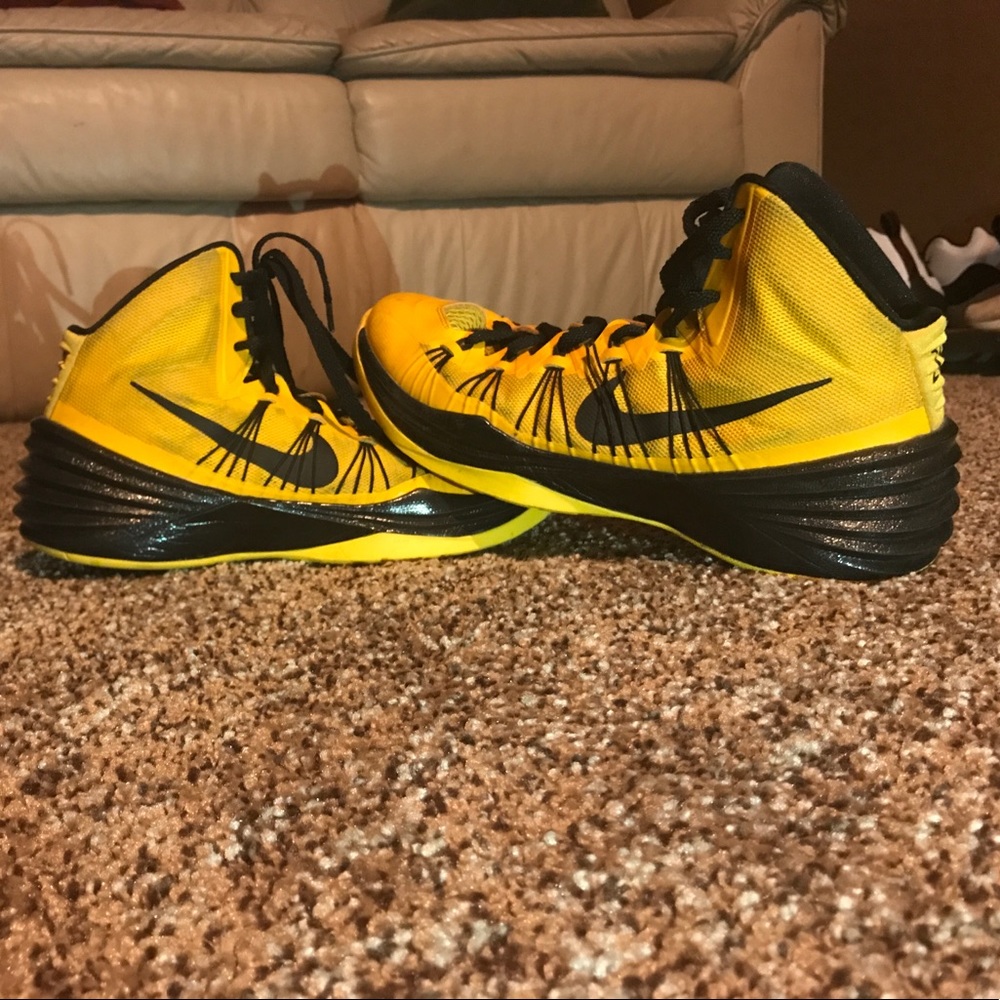 2013 Nike hyperdunks