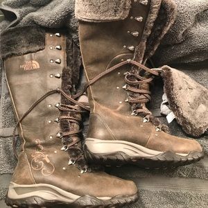 North face winter boots.