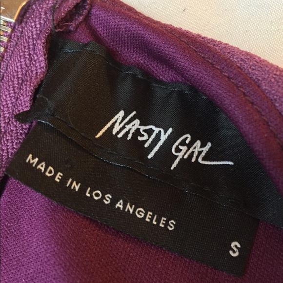 NWOT Maroon Crop Top by Nasty Gal 🎀 - Picture 3 of 4