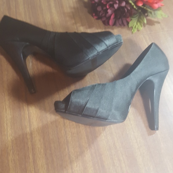 👠Lulu Townsend👠 Black satin 🌷pumps - Picture 2 of 7