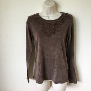 One World brown long sleeve shirt w/ velvet detail