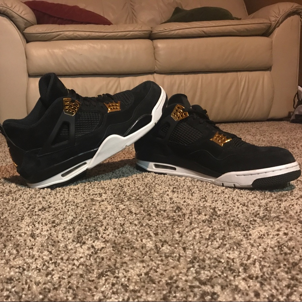 Authentic Jordan 4 royalty
