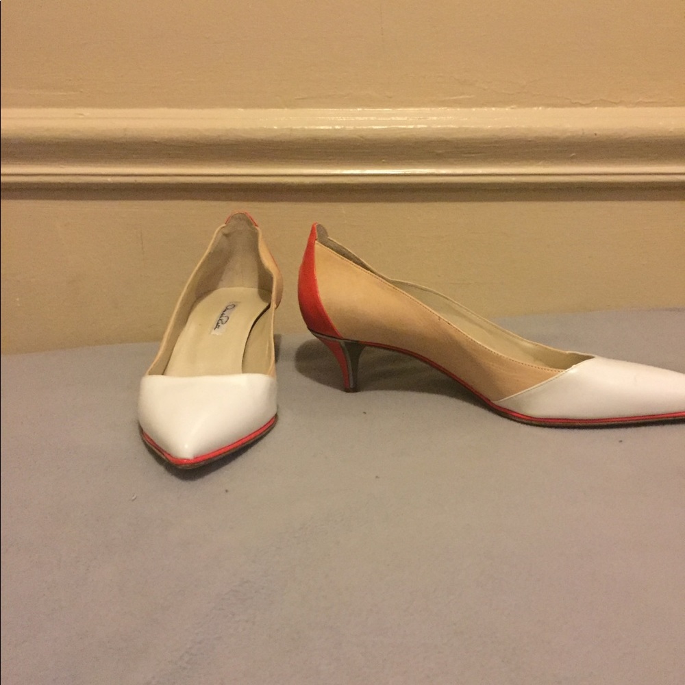 Oscar de la Renta red,white,and tan color