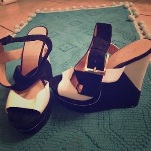 Aldo geometric wedge heel 36