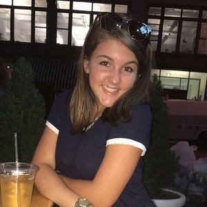 Meet your Posher, Caleigh