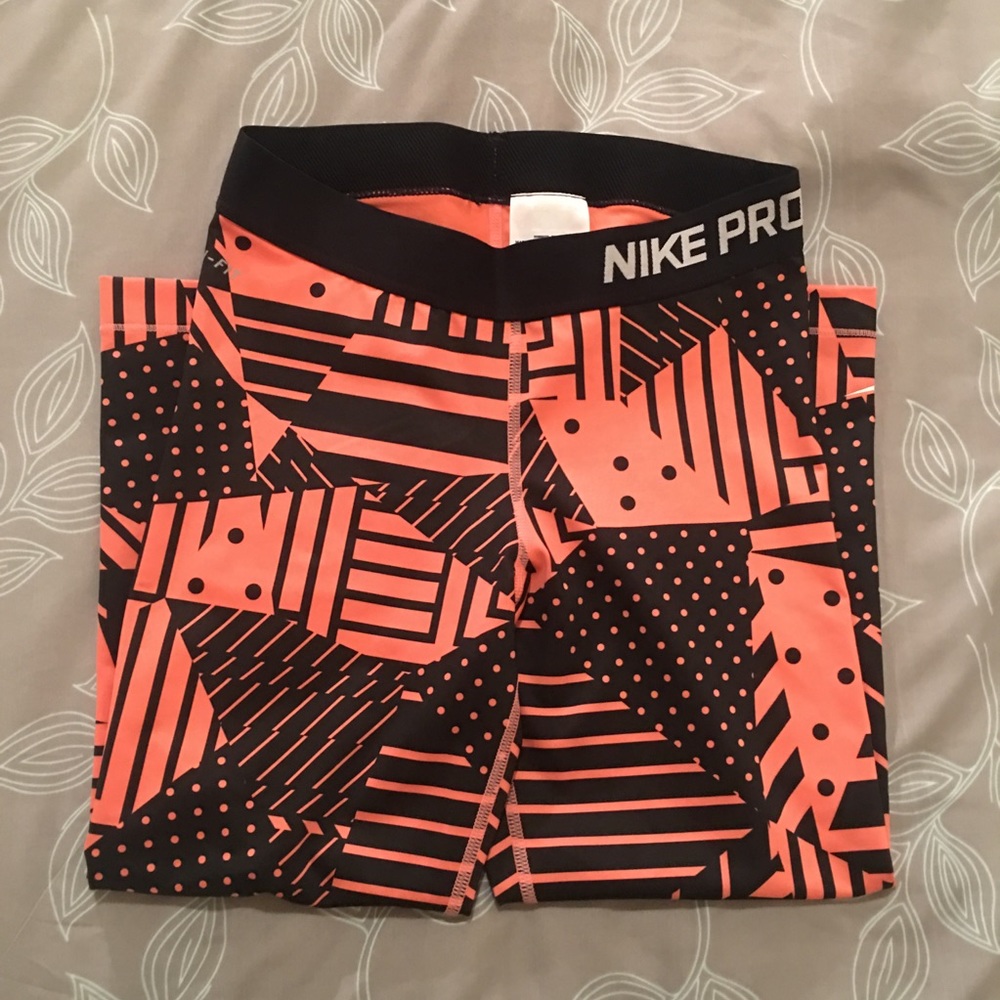 Nike leggings