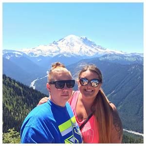 Meet your Posher, Felecia