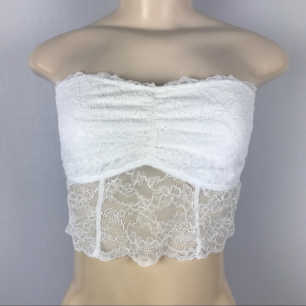 ⭐️American Eagle Outfitters Crop Top