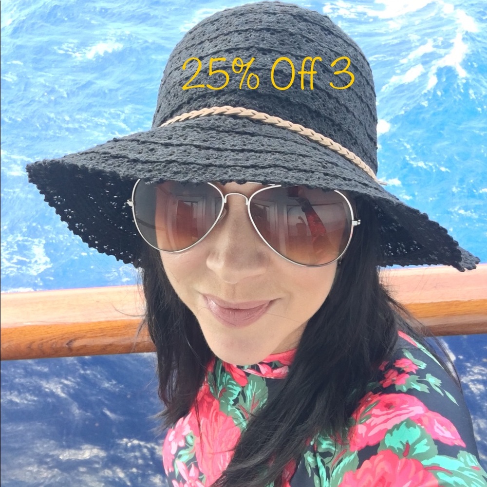25% Off 3 Closet Clear-out!