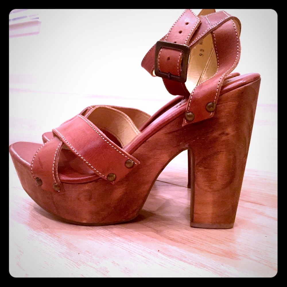 Reduced! Never worn Bed Stu ankle strap sandal