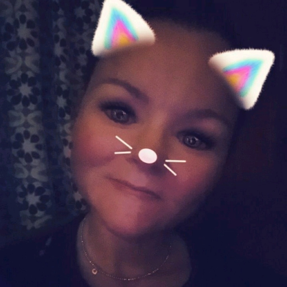 Meet your Posher, Vivian