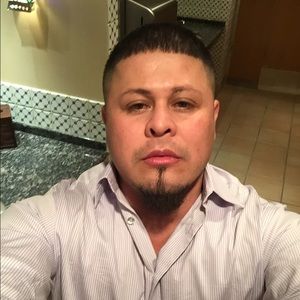 Meet your Posher, Gilberto