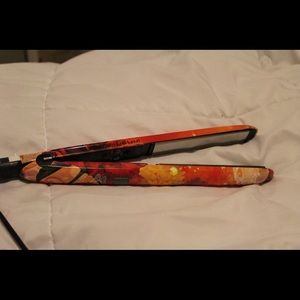 Infiniti PRO conair straightener