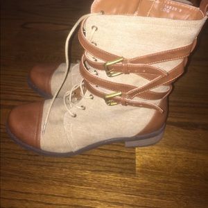 Canvas/faux leather combat boots