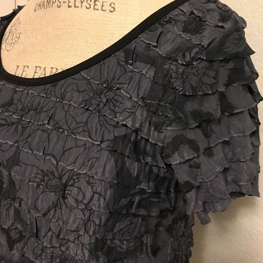Multi-layered ruffled short sleeve blouse