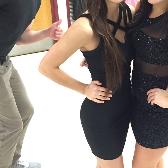 Black Strappy Bodycon Dress - Picture 3 of 3