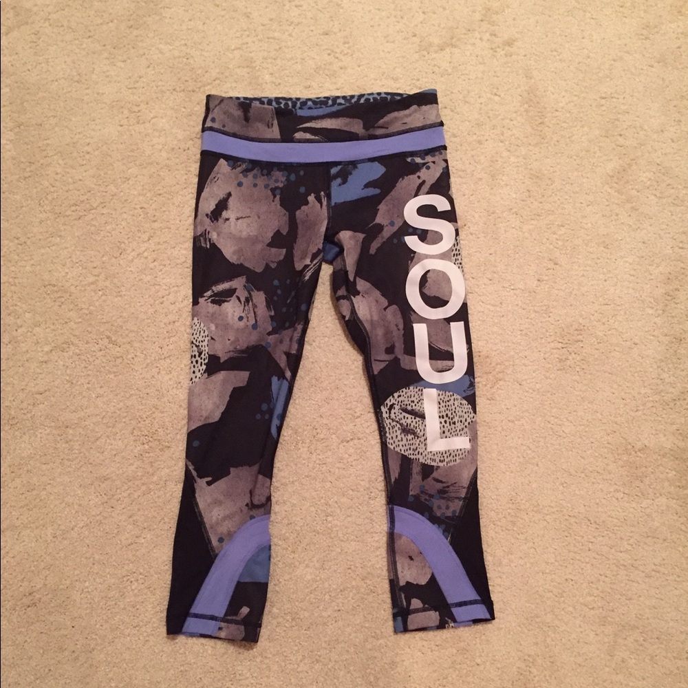 Lululemon Run Inspire Crop II *Full-On Luxtreme - Picture 2 of 5