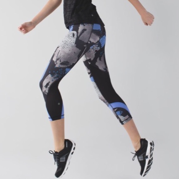 lululemon athletica Pants - Lululemon Run Inspire Crop II *Full-On Luxtreme