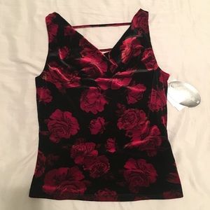 MY MICHELLE: Sleeveless velvet top