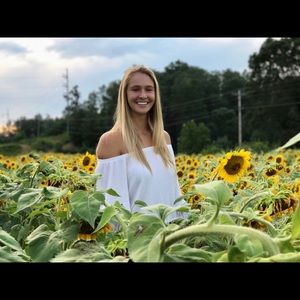 Meet your Posher, Emma