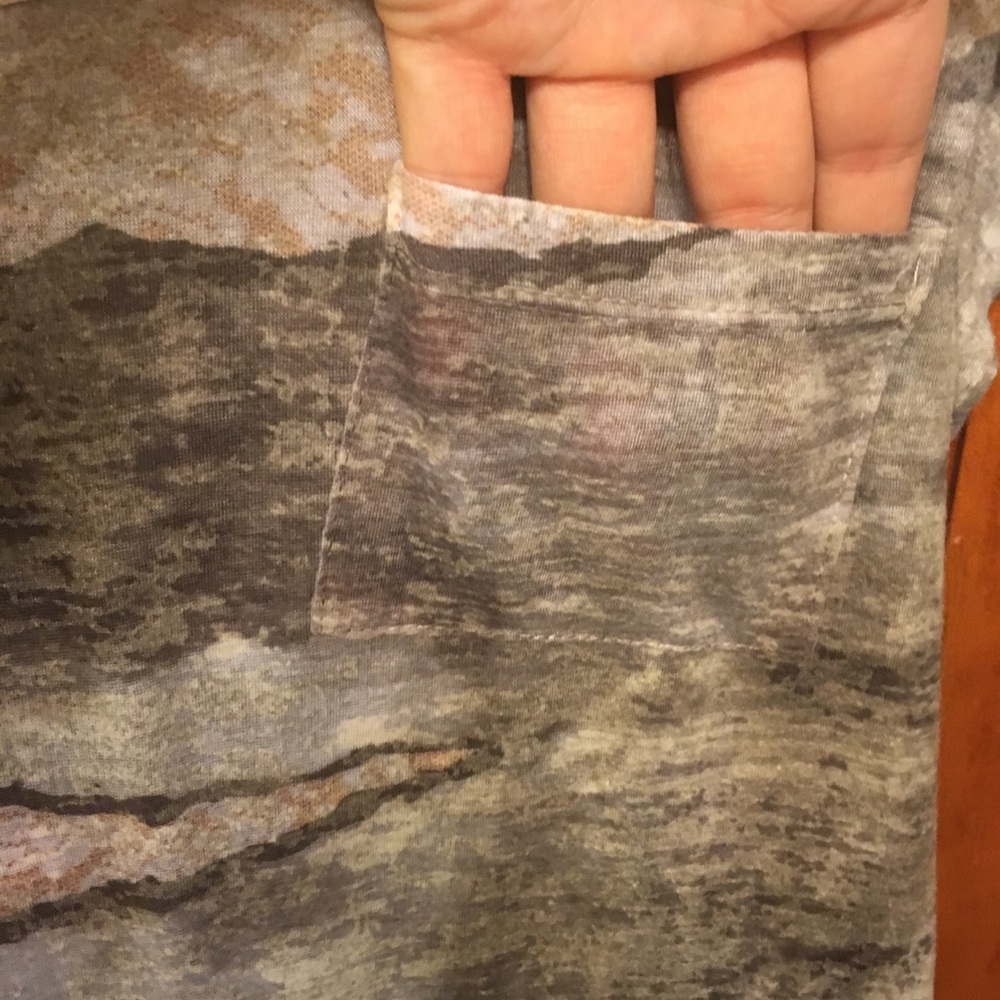 Patterned Semi Sheer Tee - Picture 3 of 3