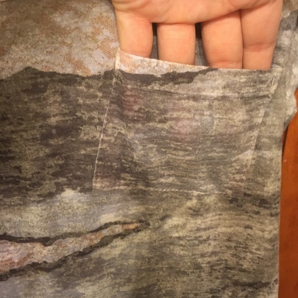 Patterned Semi Sheer Tee - Picture 3 of 3