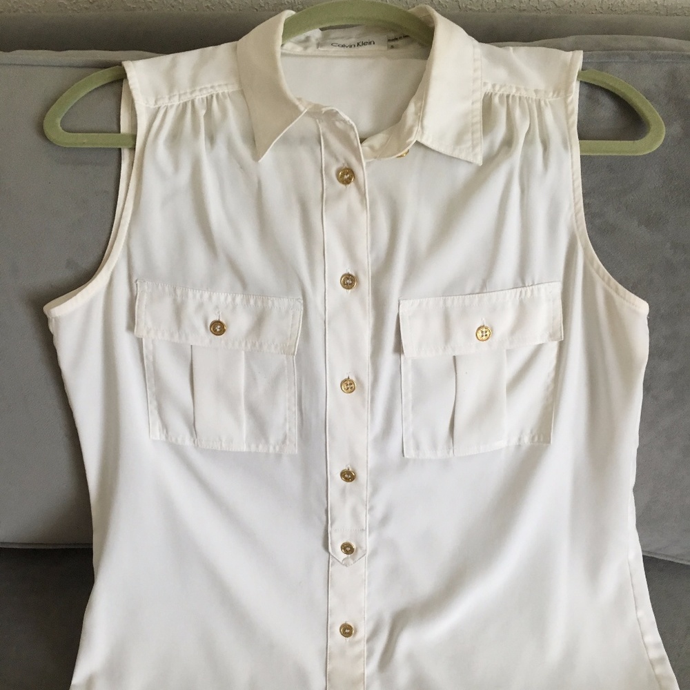 Calvin Klein Button Front Sleeveless Blouse-S