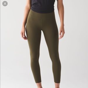 Military align lululemon