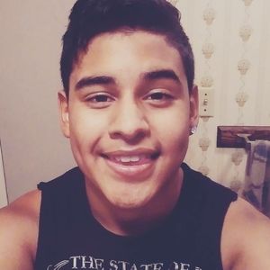 Meet your Posher, Caleab