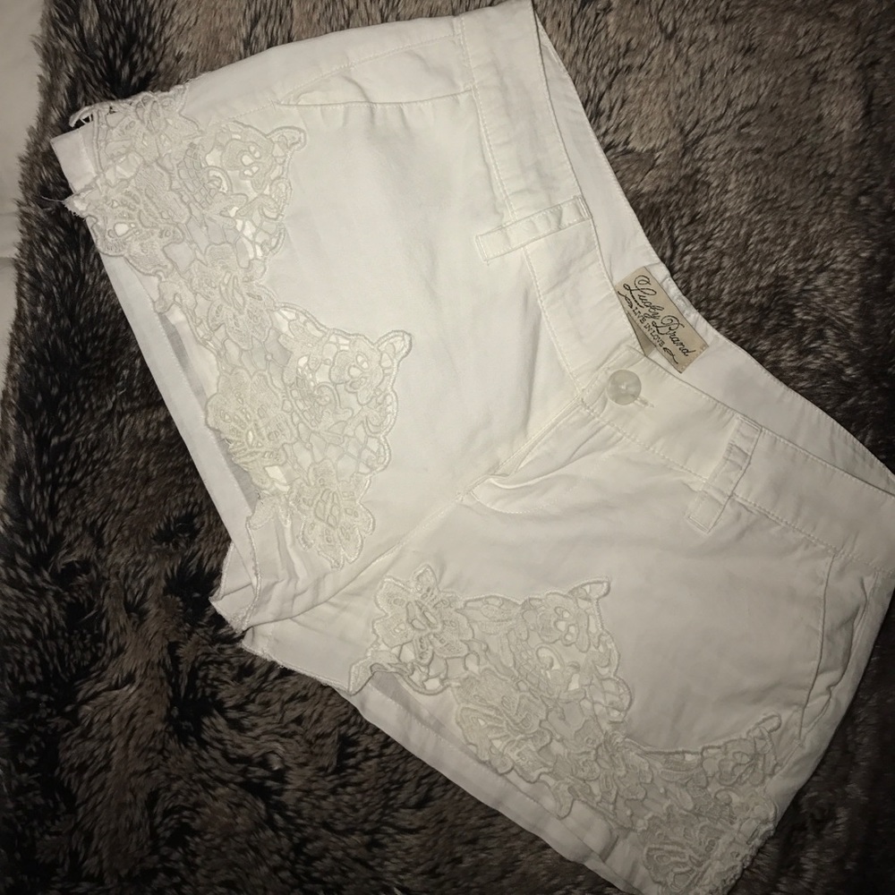 White lace short shorts