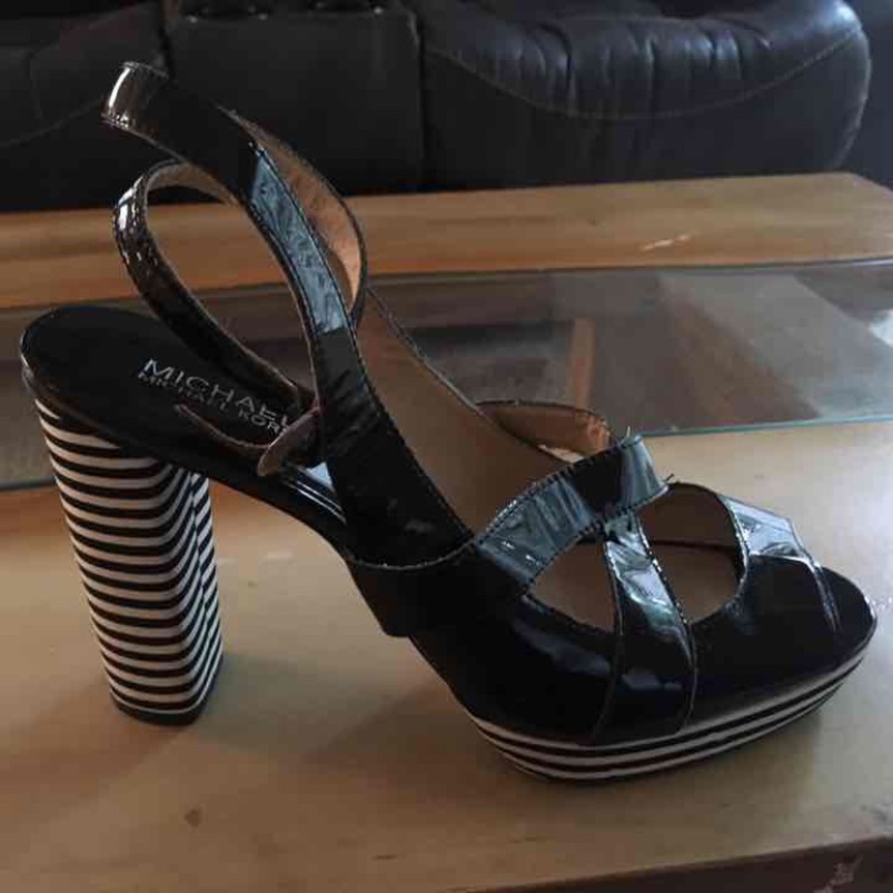 Michael kors heels 9