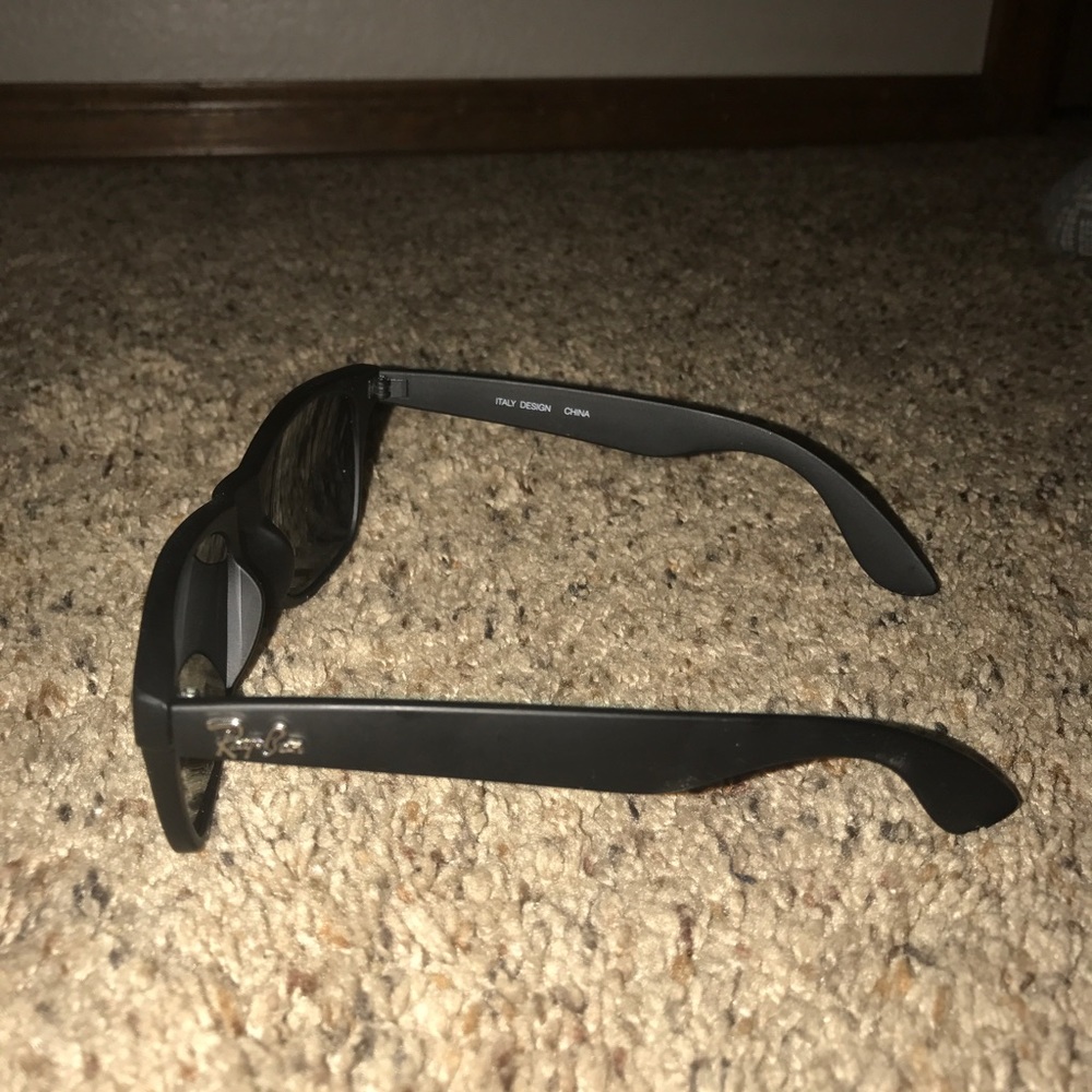 Wayfarer Ray-Ban Sunglasses