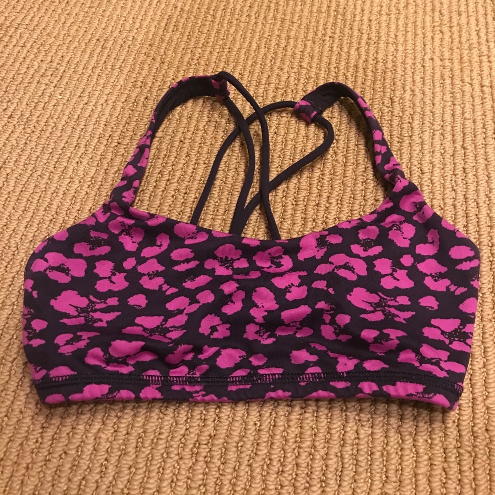 Lululemon sports bra