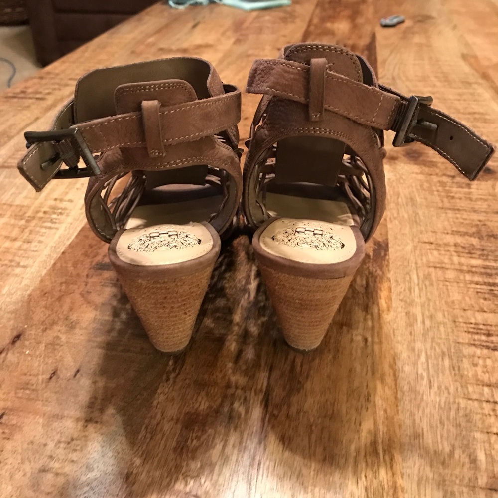 Vince Camuto 'Evel' block heel sandal size 7.5 - Picture 4 of 5