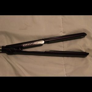 Infiniti pro conair straightener
