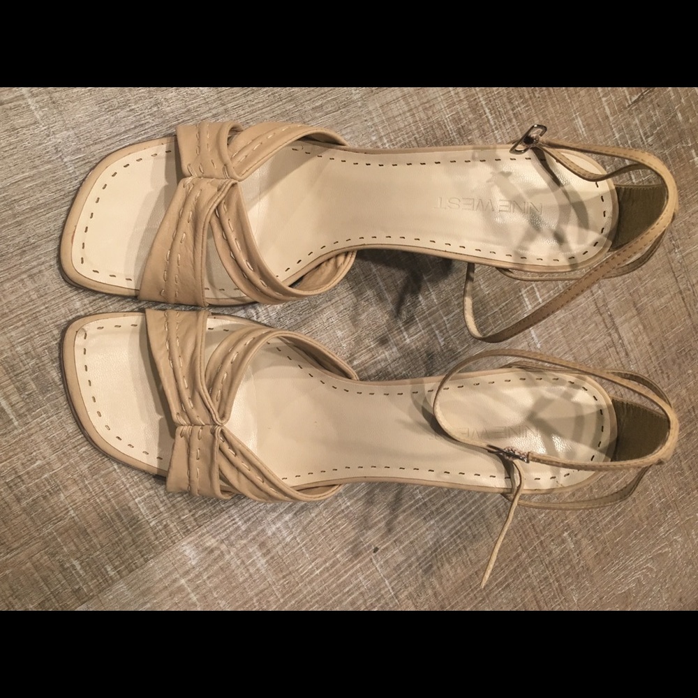 Nine West tan heels