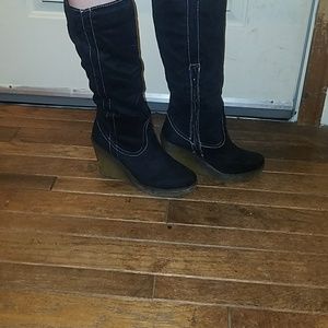 Alyson black suede boots